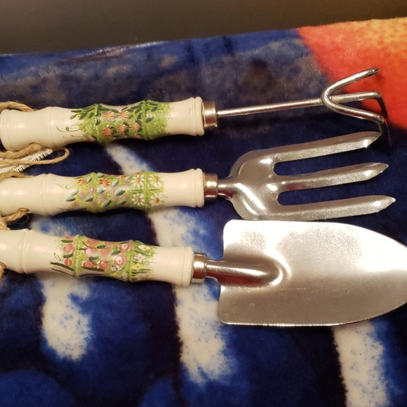 🎀3 for $10🎀NWT Gardening Home Decor - Picture 4 of 6